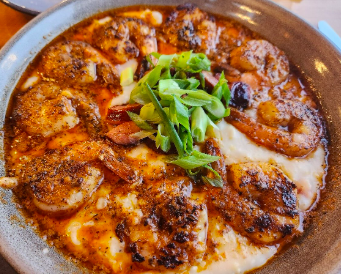 83 West signature dishes Shrimp and Grits
Shrimp Salad Croissant
Chef's Choice Oysters